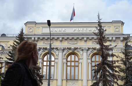 Reuters: ЦБ не хочет брать под контроль российские «дочки» зарубежных банков
